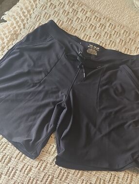 tek gear Black Athletic Drawstring Shorts with Pockets